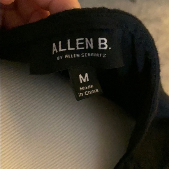 Black hi-lo tank - Picture 6 of 6